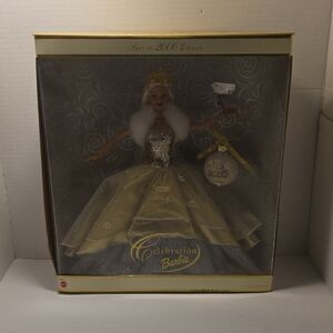 Celebration Barbie 2000 Special Edition - Gold Gown